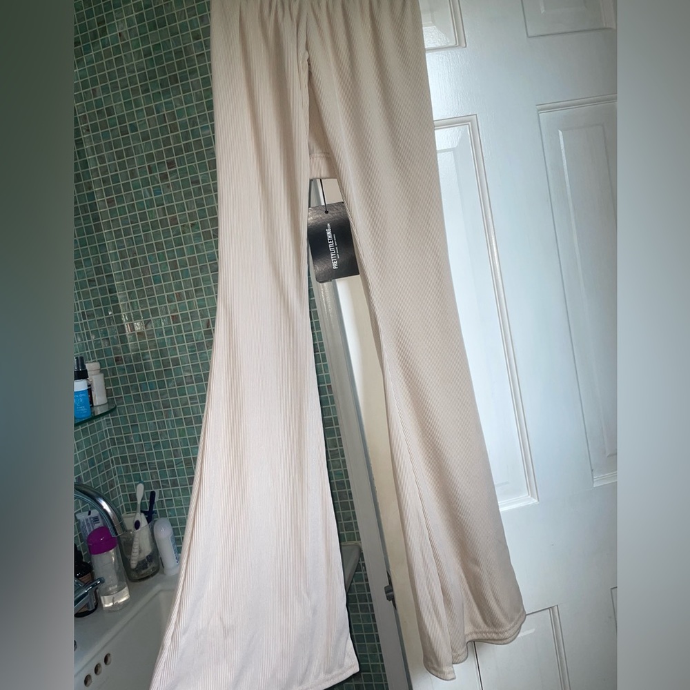 PrettyLittleThing High-Waisted Ribbed Flare Pants
